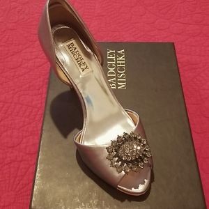 Badgley mischka pewter/silver